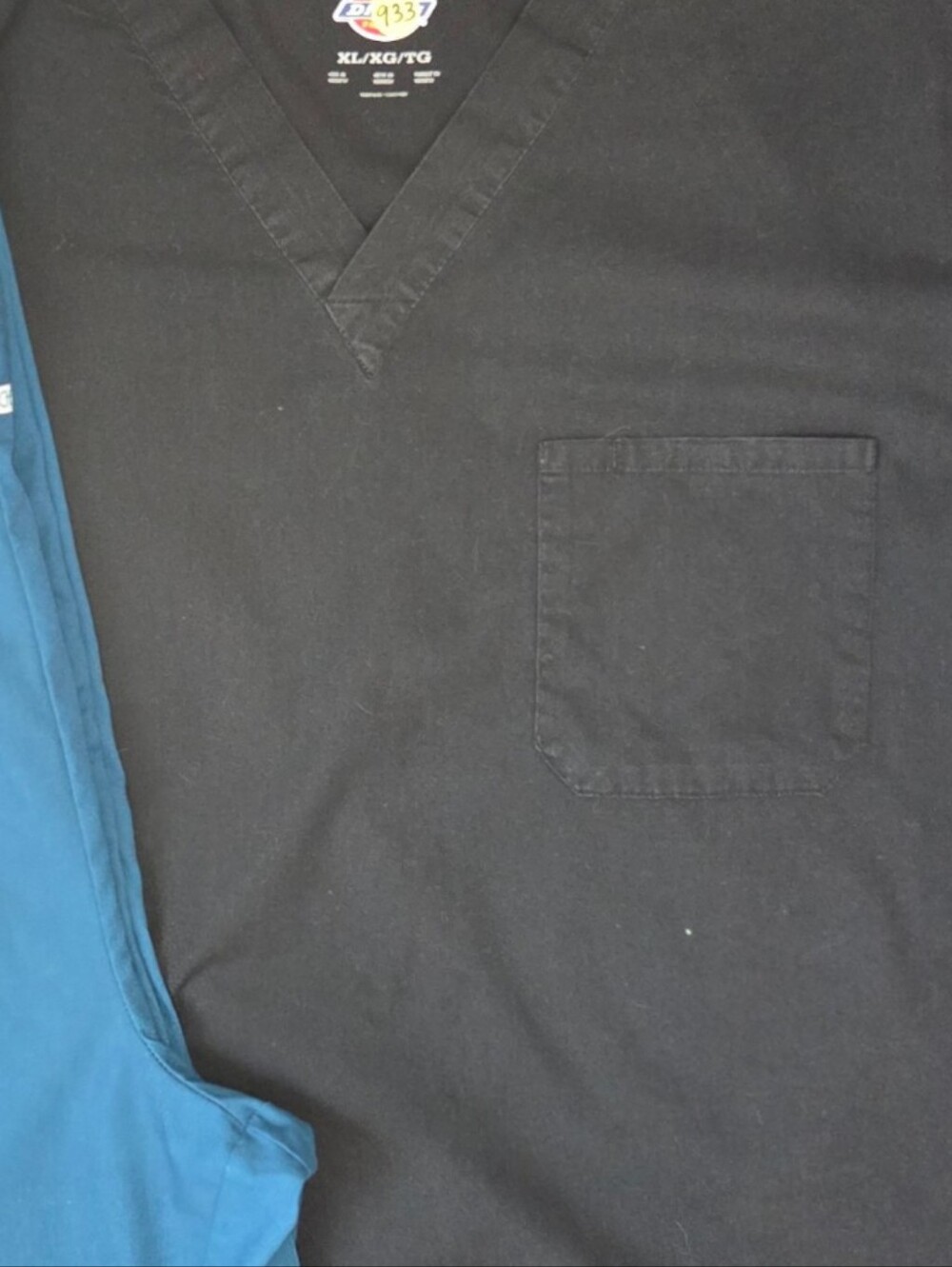 Scrub Set - Picture 2 of 2